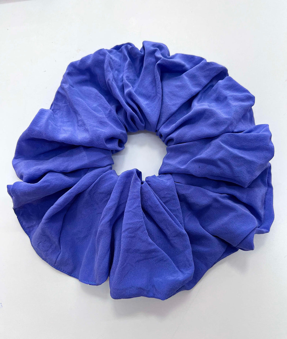 jumbo silk scrunchies - Periwinkle